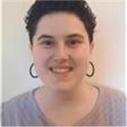 Profesora joven se ofrece a dar clases de cualquier materia de primaria y ESO y los idiomas de bachillerato. 