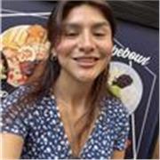 Hola, soy Angie. Aprendí inglés de forma autodidacta (nivel intermedio) y me gusta ayudar a niños a practicar y aprender.