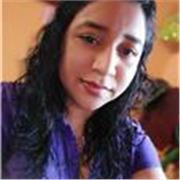 Maestra de orientación imparte clases a niños de todas las edades