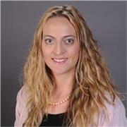 Native French teacher with 20+ years’ experience helping GCSE, A Level & IB students excel through engaging online lessons