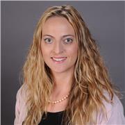 I’m a French native speaker from Paris with over 17 years of experience teaching French at KS3-KS5 (GCSE, A Level, IB).