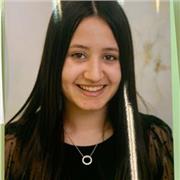 Estudiante de inglés, con título B1 (y B2 en proceso) que ofrece clases para niños de primaria/secundaria extraescolares.