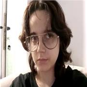 Soy organizada y entusiasta. Las materias que puedo enseñar son ingles y biología