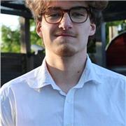 Etudiant en journalisme propose une aide à la préparation aux examens