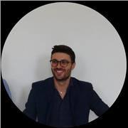 Insegnante per lezioni private di Economia