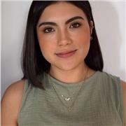 Doy clases particulares de apoyo escolar en asignaturas como historia, biología, química, inglés, matemáticas y química