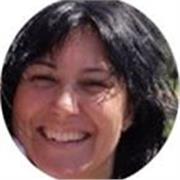 Prof de yoga diplômée et expérimentée