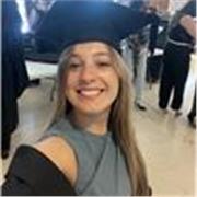 I am an English tutor willing to have online lessons with kids or adults!