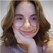 Étudiante en L3 psychologie, donnant de l'aide aux devoirs jusqu'au lycée, titulaire d'un bac général maths SES mention très bien