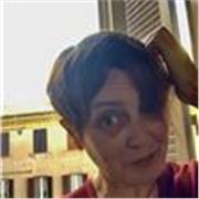 Laureata in lettere e filosofia, master in archivistica