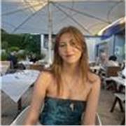 English  tutor in Hampshire offering either online or in person lessons to children of GCSE age or below.