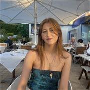 English tutor in Hampshire offering either online or in person lessons to children of GCSE age or below.