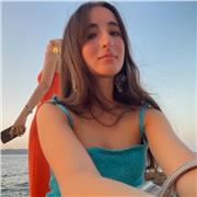 Titulada en ingles, con todos los titulos de educación en todas las materias y muy comprometida a ayudar y enseñar.