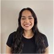 Profesora de español, imparte clases a todas las edades