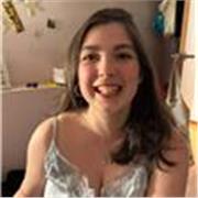 🌱 Descubre la Biología con Júlia, graduada con matrícula de honor y 5 años de experiencia