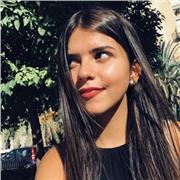 Studente universitaria, disposta ad aiutare nello svolgimento dei compiti ragazzi delle scuole medie e superiori