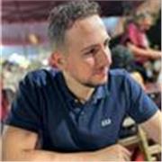 Profesor de Ilustrator/ Indesign/ Preimpresión
