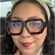 Maestra de introducción a la teoría musical para niños, adolescentes y adultos