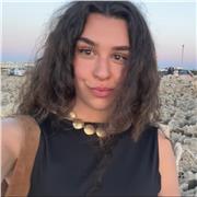 Profesora con 4 años de experiencia imparte clases de refuerzo hasta bachillerato de forma telemática y/o presencial.