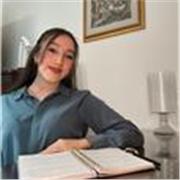 Studentessa corso di laurea scienze dell'educazione. Passati tutti gli esami di filosofia.Non mi limito solo alla mera spiegazione