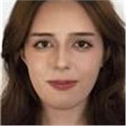 Profesora de inglés con nivel C2, especializada en niños pequeños, apoyo escolar y refuerzo de tareas