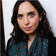 Insegnante offre ripetizioni in lingue e materie umanistiche