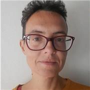 Sono laureata e impartisco lezioni di diritto e di inglese per il biennio delle scuole superiori