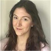 Estudiante universitaria con formación en Literatura Inglesa (A-Level), nivel nativo de inglés y ofrecería clases online