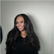 I am a patient and encouraging tutor specializing in helping beginners find their confidently find their voice in English.