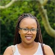 English Teacher with 5 years experience teaching both children and adults and Business English