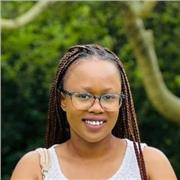 English Teacher with 5 years experience teaching both children and adults and Business English