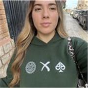 Educadora infantil que le encantan enseñar desde el cariño y el juego.