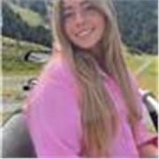 Estudiante de Derecho y ADE, comprometida con habilidades para adaptarme al nivel de aprendizaje de cada estudiante primaria y eso