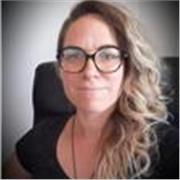 Traductrice depuis 15 ans et chargée de cours à l'université, je propose des cours particuliers pour adultes ou enfants.