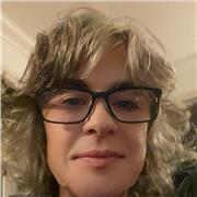 Art tutor and practicing artist offering online or in-person Art lessons in Worthing, West Sussex to children and adults.