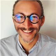 Sprachen-Tutor der alle Altersgruppen unterrichtet (Spanisch, deutsch, Französisch)