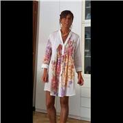 Laureata in lingue e letterature straniere moderne ( tedesco - inglese)