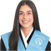 Me defino como una persona responsable, adaptable y con una gran sensibilidad lingüística e intercultural.
