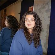 Profesora de pedagogía apta para educación primaria y cursos bajos de la ESO