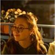 Diplomata al liceo classico, ora studio economia con inglese e cinese. Posso offrirvi un ottimo metodo di studio, Milano