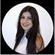 Profesora de materias de primaria e idiomas de manera dinámica.