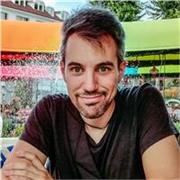 Grafico freelance offre lezioni di grafica e utilizzo dei principali software professionali