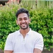I'm a native English speaker and ready to teach English to most that need it