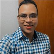 Profesor de Español imparte clases a Extranjeros