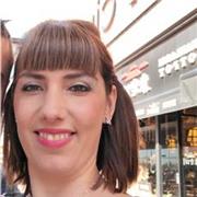 Licenciada en Filología Inglesa y con Máster de Profesorado ofrece clases de inglés a domicilio y online a todos niveles