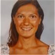 Native English speaker from Australia with a bachelor's degree in Education and 9 years teaching experience