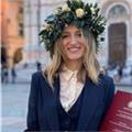 Sono una dottoressa laureata in lettere moderne attualmente studentessa magistrale di italianistica
