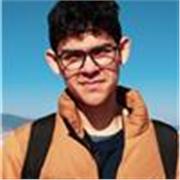 Director y Guionista de cine con experiencia en ficción, documental y comerciales. Aprende del cine. 