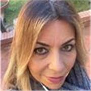 Insegnante di diritto pubblico e privato impartisce lezioni private per studenti scuole superiori e universitari