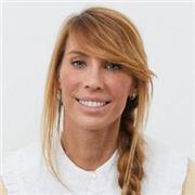 Me defino como una persona alegre y optimista. Hago mucho deporte (yoga, surf, boxeo, hiit…) y me encanta viajar para conocer nuevas culturas que me enriquezcan como persona.
Me encanta ayudar a los demás :)
Puedo dar clase a personas que necesiten mejora